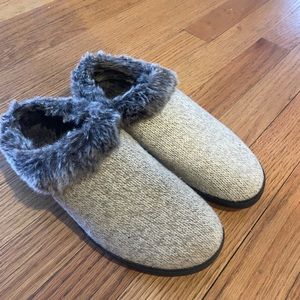 Acorn chinchilla faux fur slipper